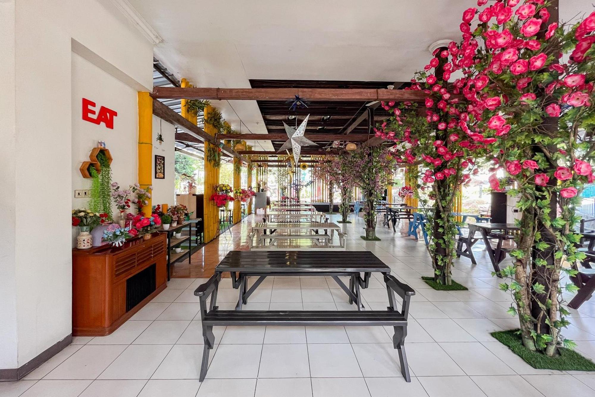 Hotel Oyo 3165 Papa Kana Farm Mojokerto
