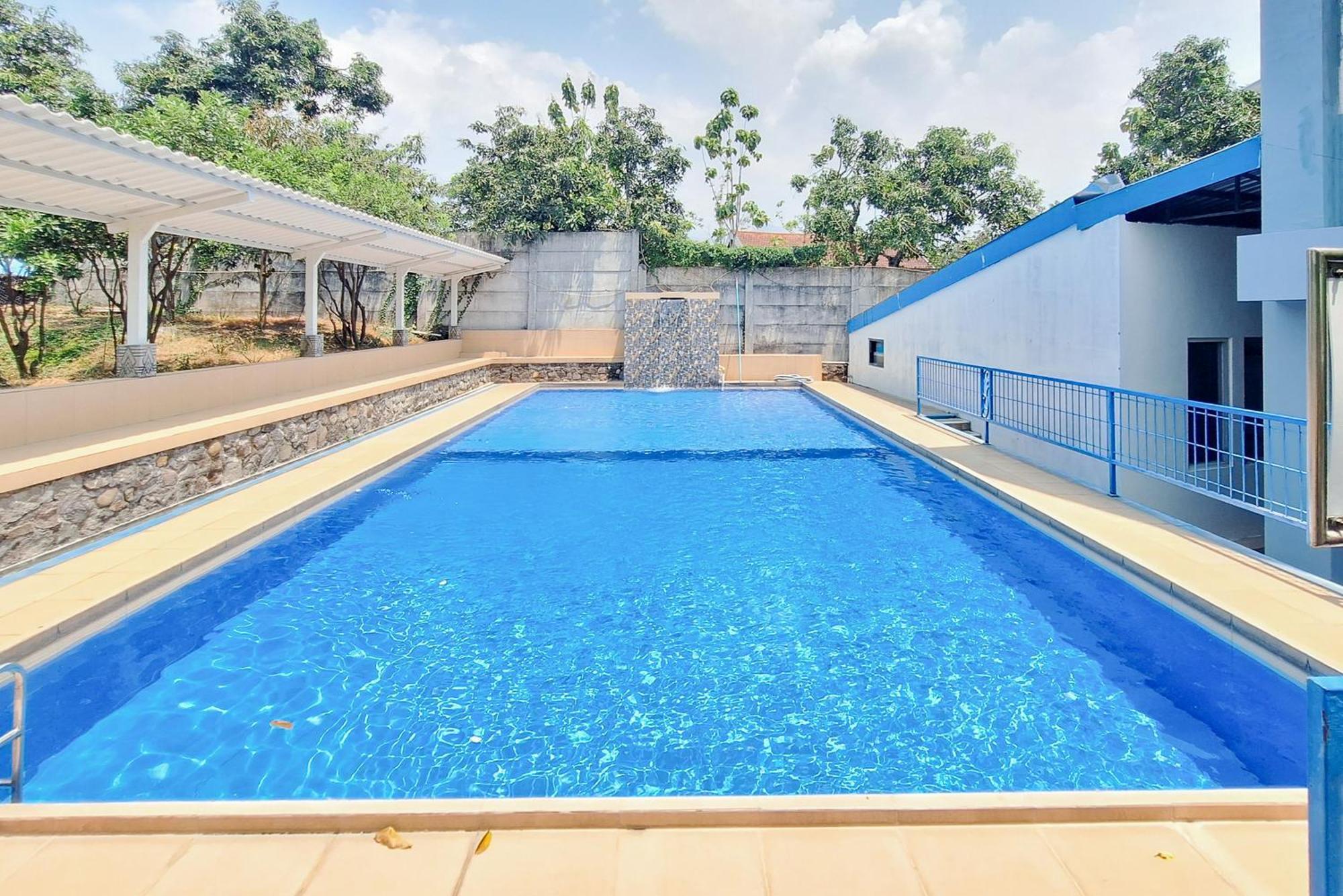 Oyo 3165 Papa Kana Farm Hotel